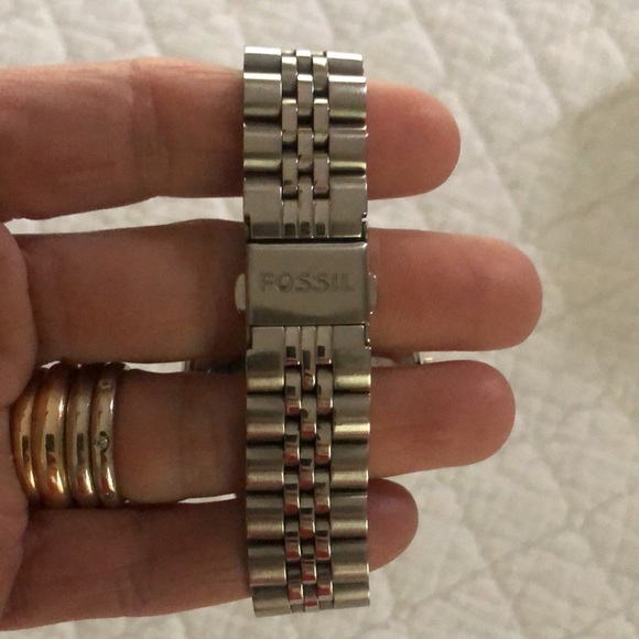 Fossil Watch - Picture 8 of 8